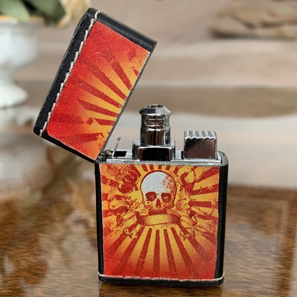 Skull Torch Light Black Leather Lighter Flip Top
